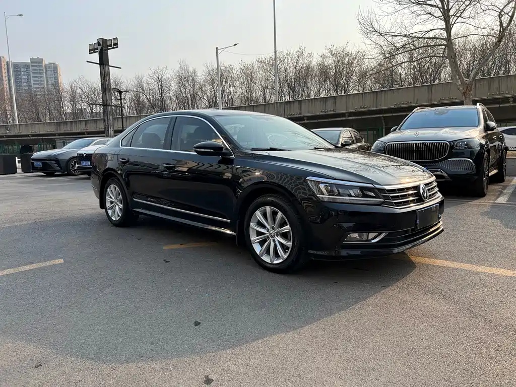 Volkswagen Passat 2018 — фото 3