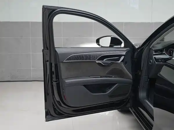 Audi A8 2018
