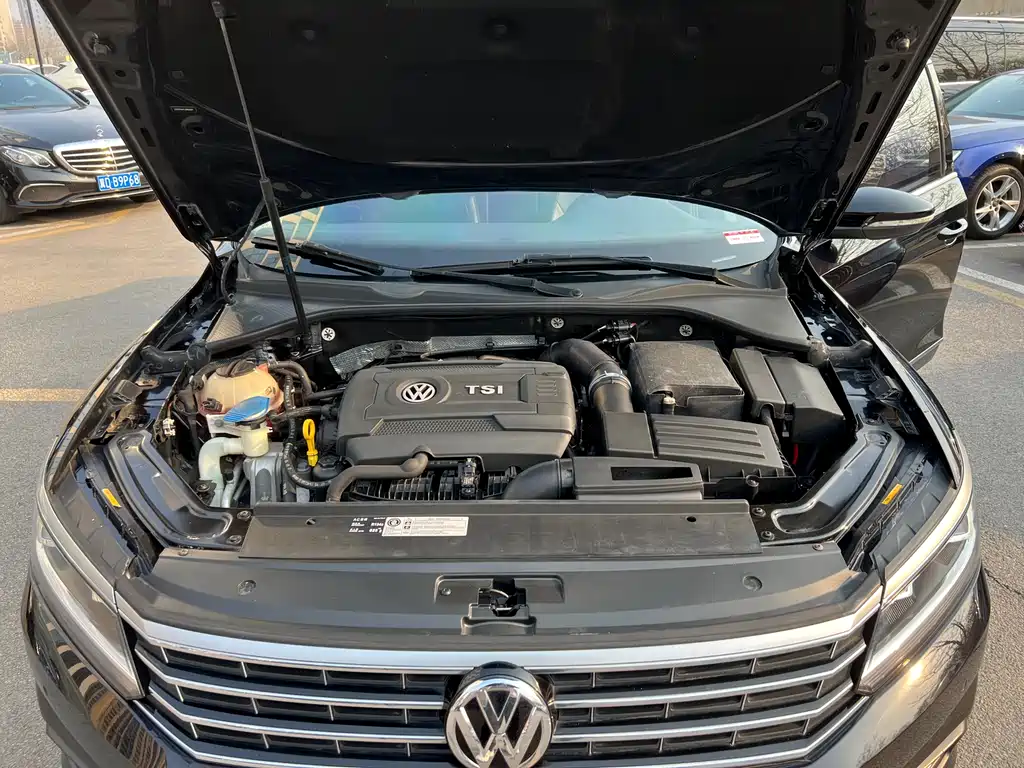 Volkswagen Passat 2018 — фото 19
