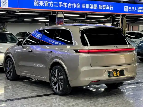 Li Auto L8 2022