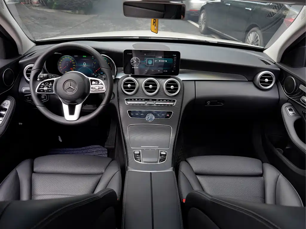 Mercedes-Benz C-Class 2021 — фото 13