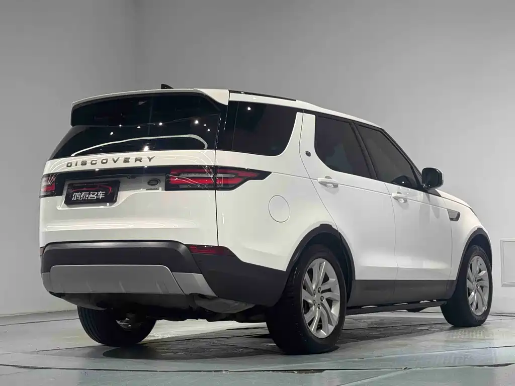 Land Rover Discovery 2017 — фото 18