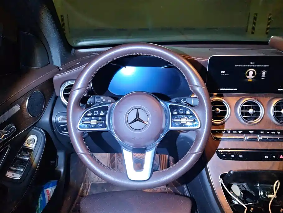 Mercedes-Benz GLC 2022 — фото 15