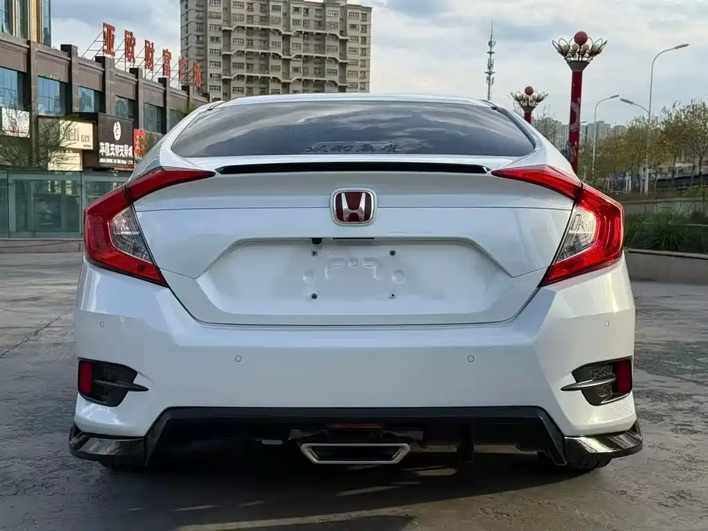 Honda Civic 2020 — фото 8