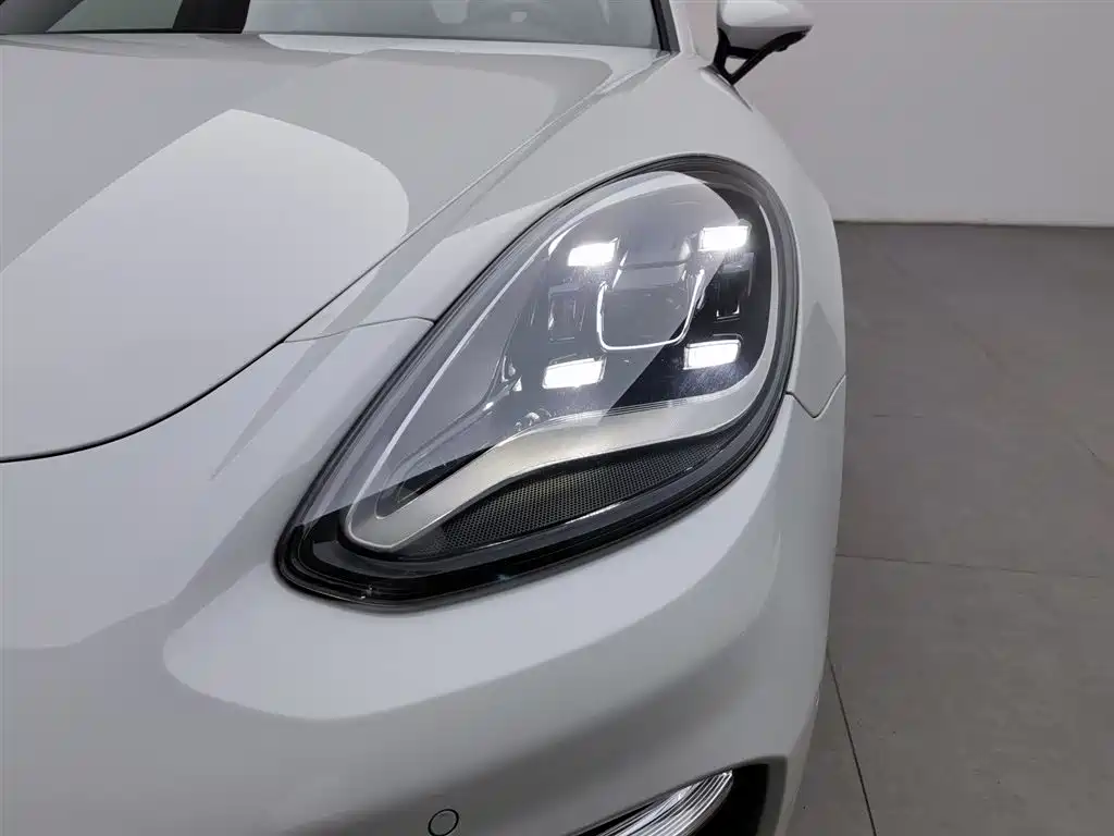 Porsche Panamera Hybrid 2023 — фото 7