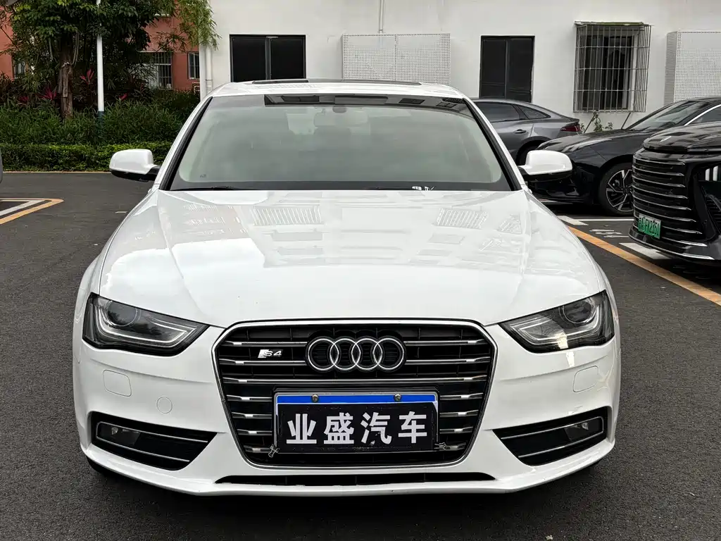 Audi A4L 2015 — фото 2