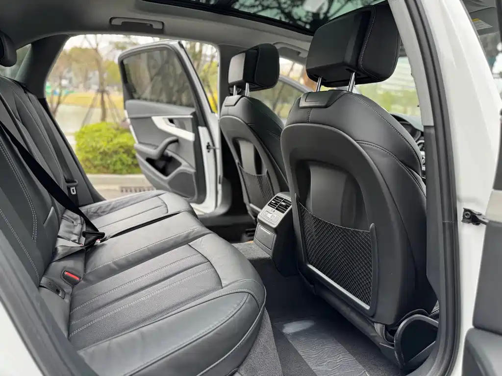 Audi A4L 2022