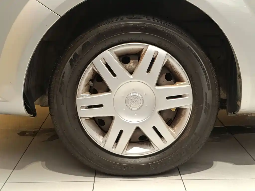 Buick Excelle 2013