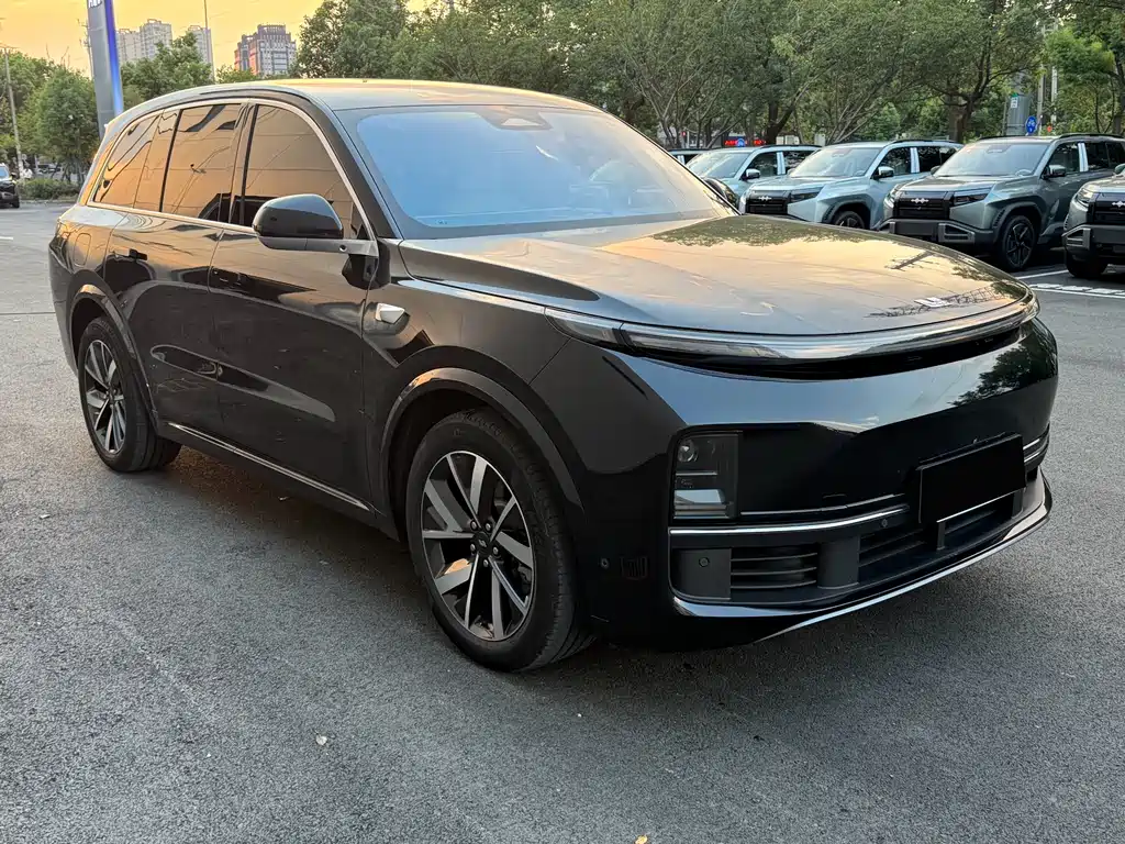 Li Auto Li L8 2023