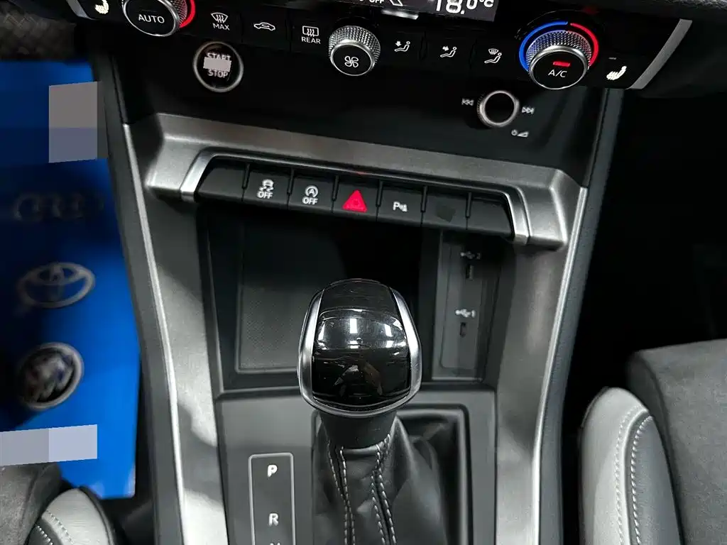 Audi Q3 2023 — фото 15