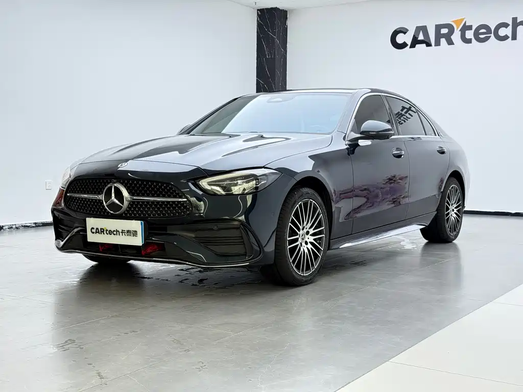Mercedes-Benz C-Class 2025 — фото 1