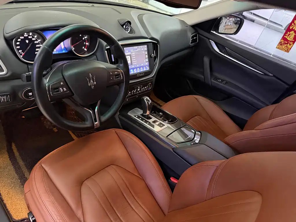 Maserati Ghibli 2014 — фото 7