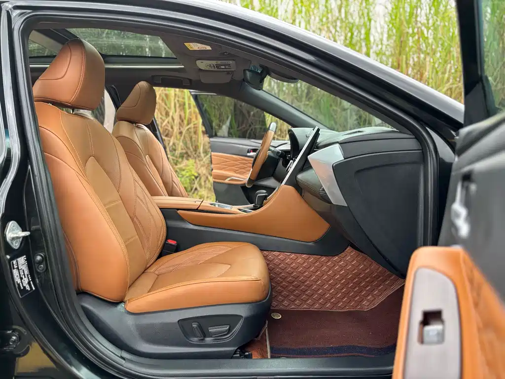 Toyota Avalon 2023 — фото 10