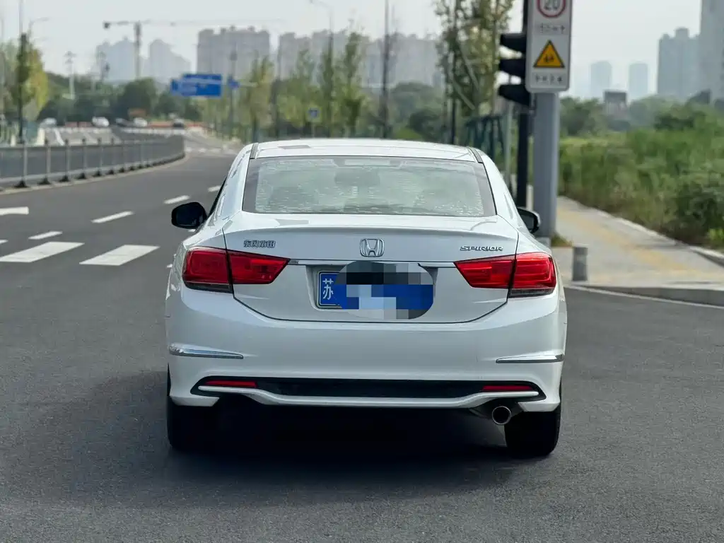 Honda Spirior 2018 — фото 4