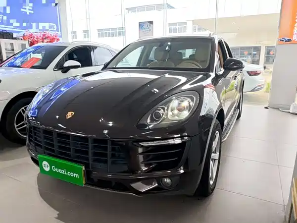 Porsche Macan 2015