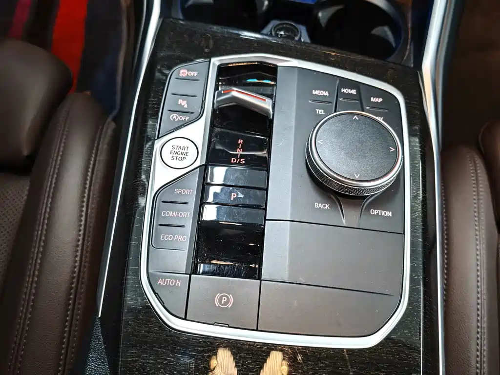 BMW 3 Series 2025