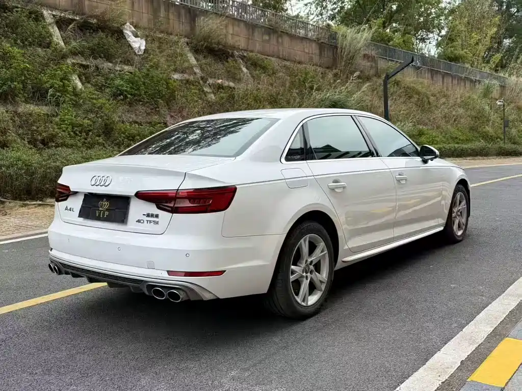 Audi A4L 2017