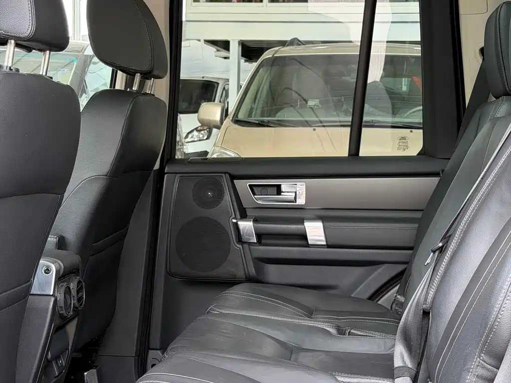 Land Rover Discovery 2013 — фото 4