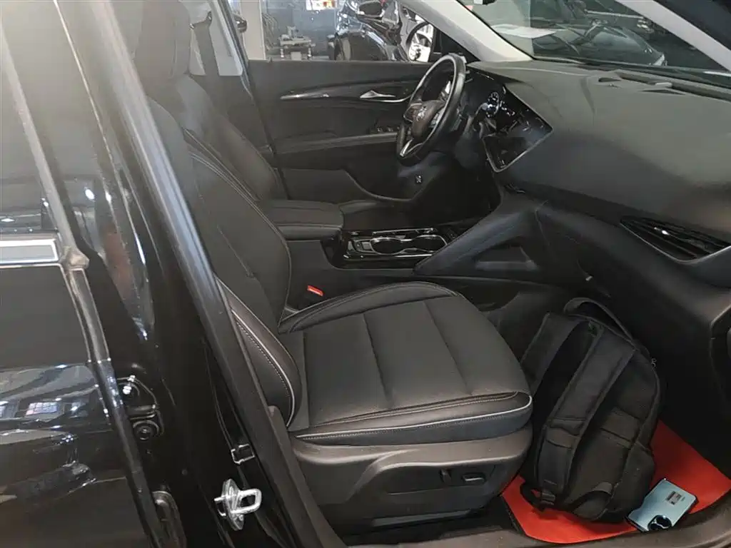 Buick Envision Plus 2023 — фото 25