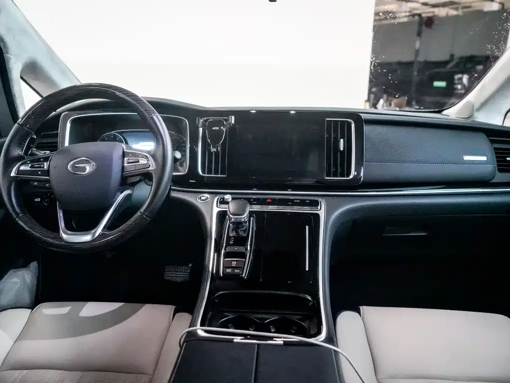 GAC Motor Trumpchi M8 2021 — фото 8
