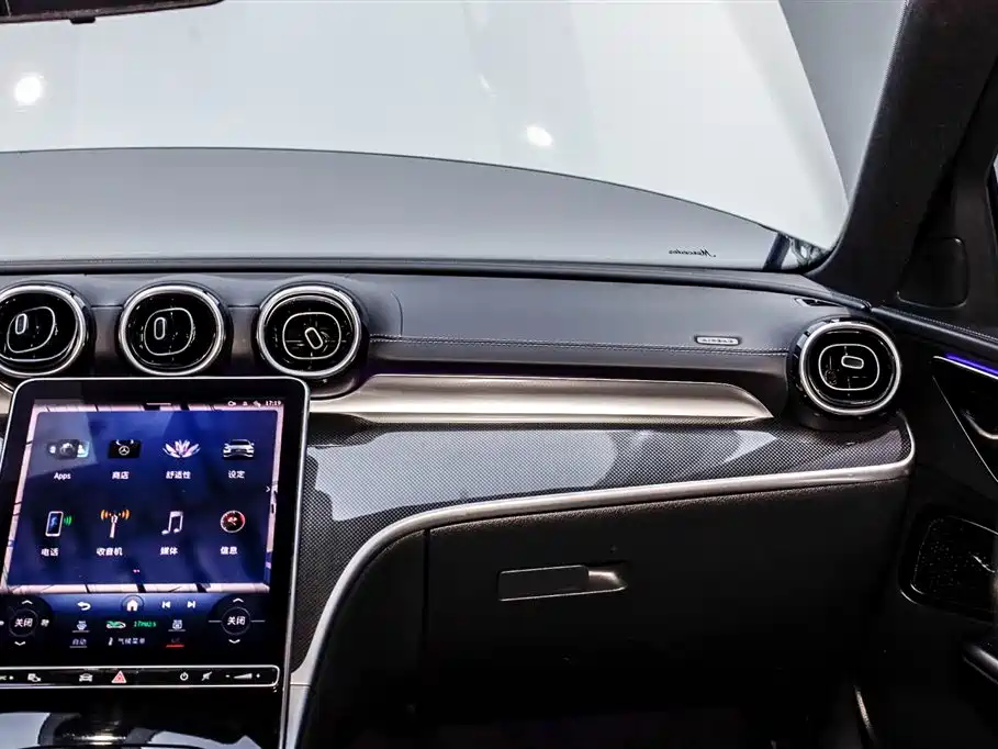 Mercedes-Benz C-Class 2023 — фото 28