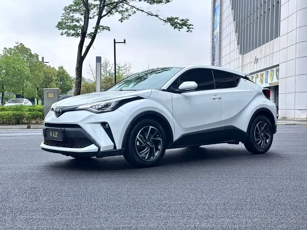 Toyota C-HR 2025