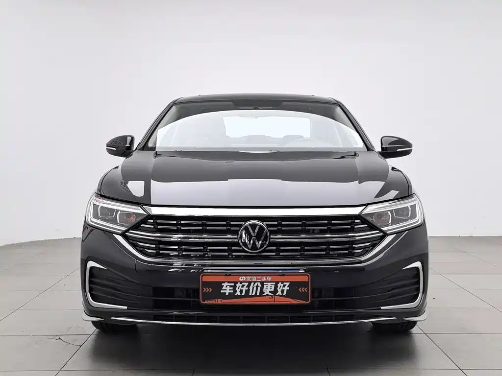 Volkswagen Sagitar 2025