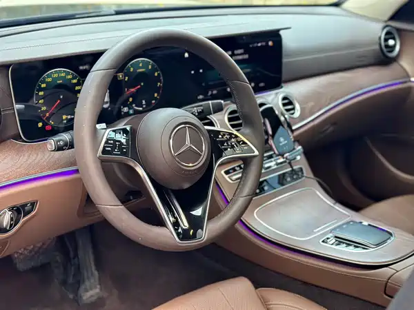 Mercedes-Benz E-Class 2022