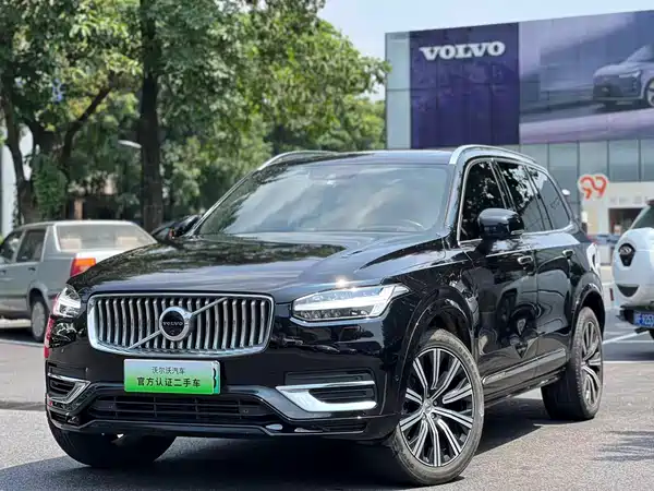 Volvo XC90 Plug-In Hybrid 2021