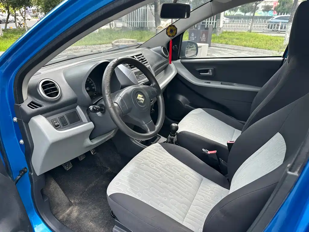 Suzuki Alto 2016 — фото 13