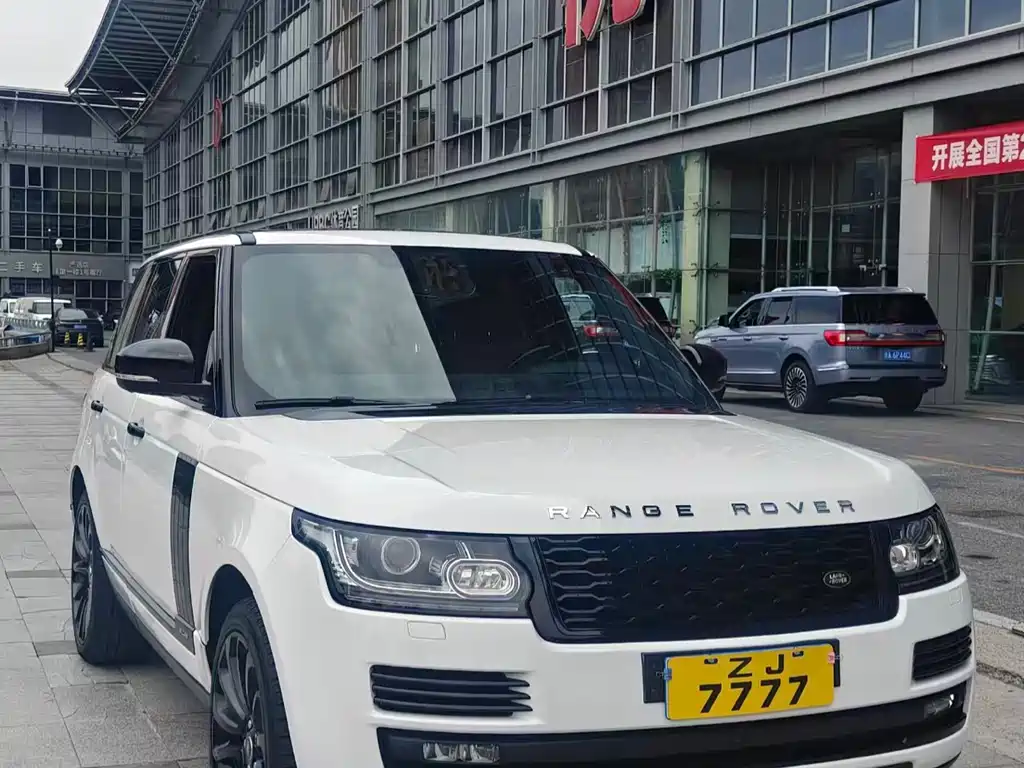 Land Rover Range Rover 2018 — фото 1
