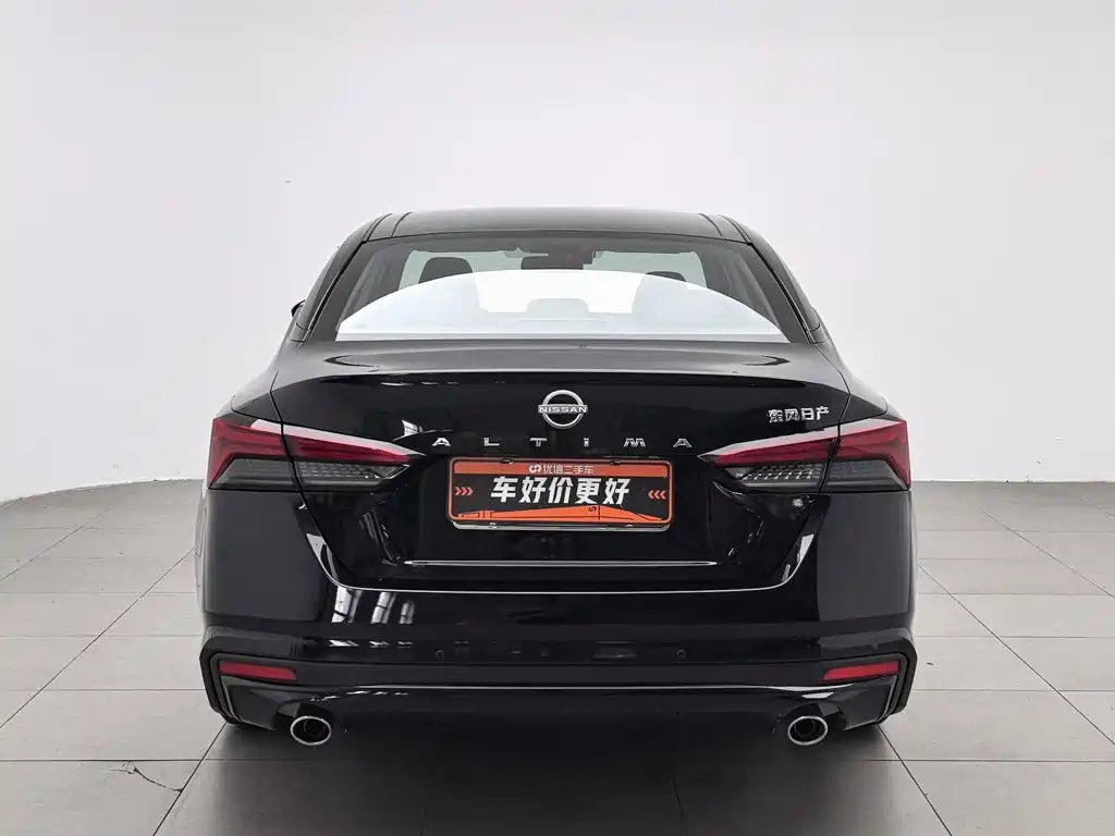 Nissan Teana 2024