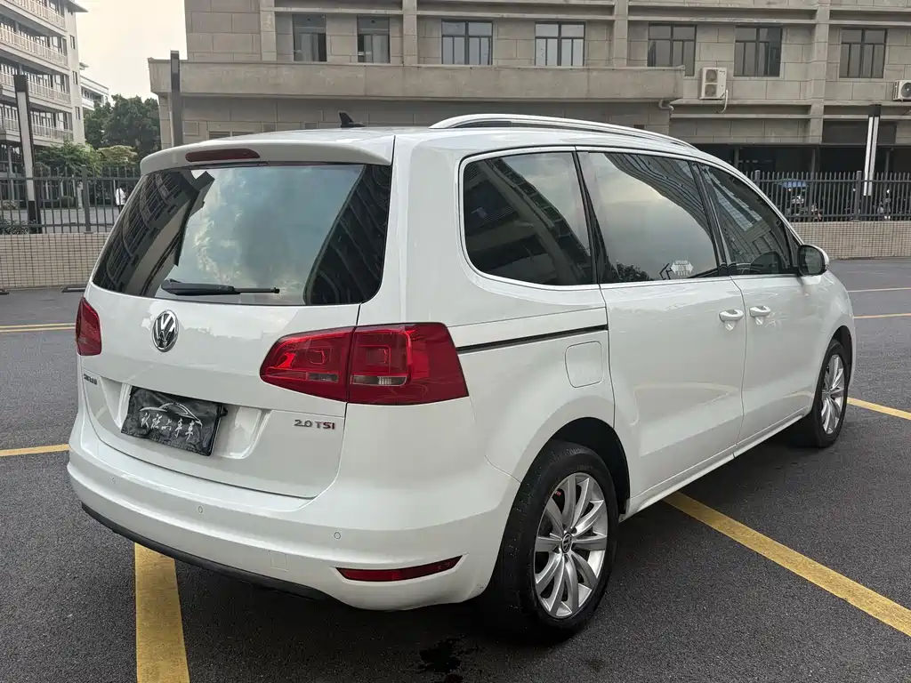 Volkswagen Sharan 2015 — фото 4