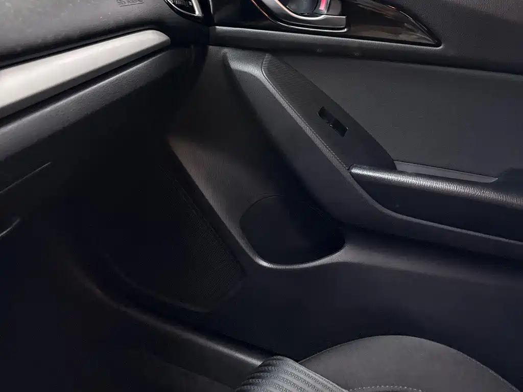 Mazda 3 Angkesela 2017 — фото 9