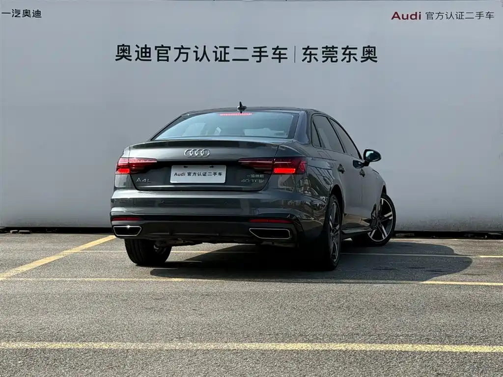 Audi A4L 2023 — фото 4