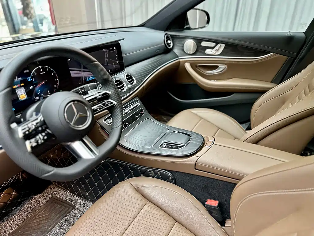 Mercedes-Benz E-Class 2022 — фото 4