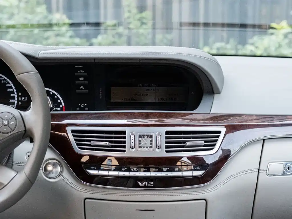 Mercedes-Benz S-Class AMG 2010 — фото 9