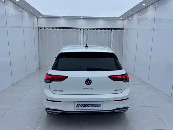 Volkswagen Golf 2022
