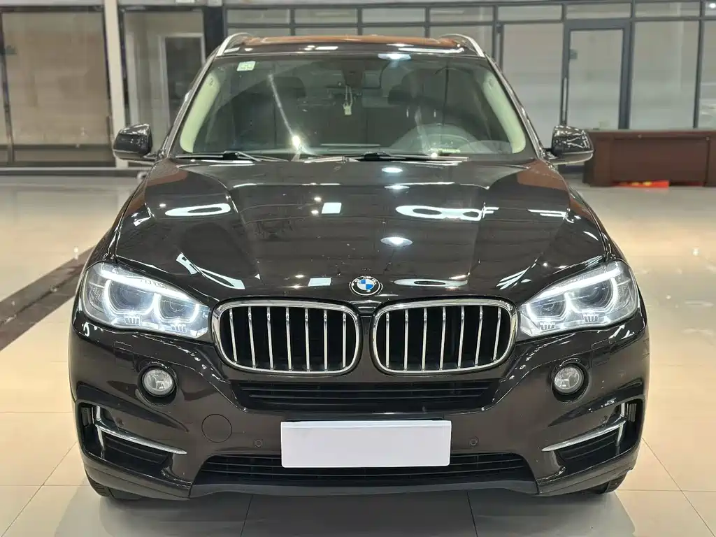 BMW X5 2018 — фото 2