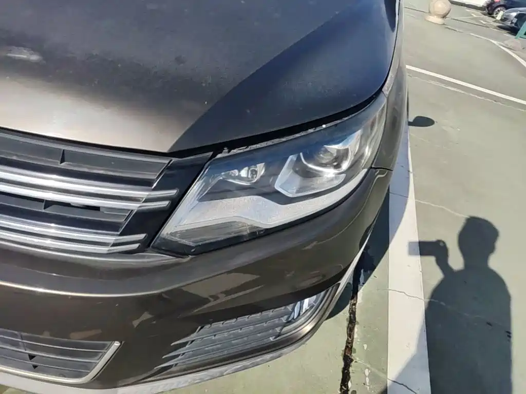 Volkswagen Tiguan 2017 — фото 24