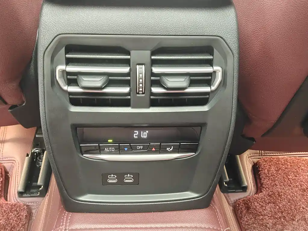 BMW 3 Series 2022 — фото 14