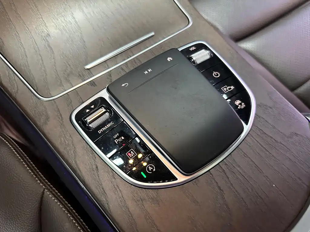 Mercedes-Benz GLC 2022 — фото 10