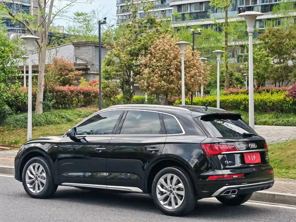 Audi Q5L 2022 — фото 4