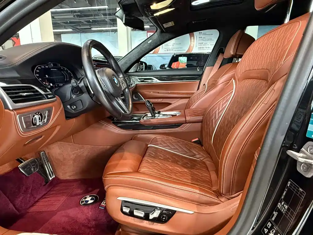 BMW 7 Series 2021 — фото 13