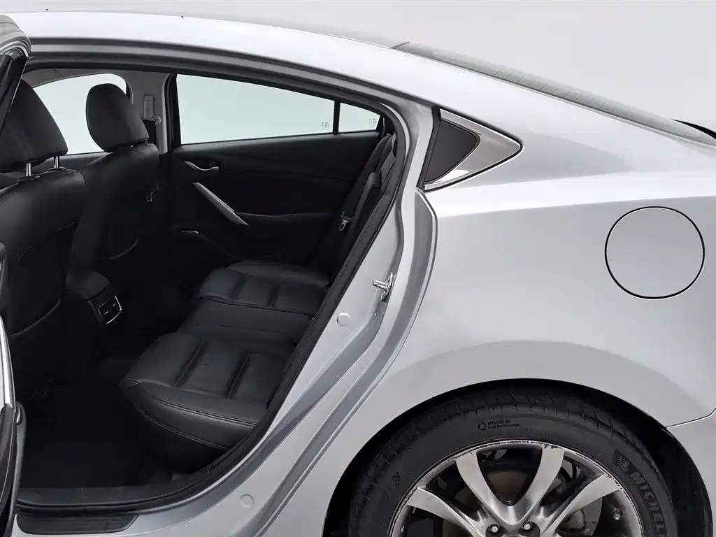 Mazda Atenza 2017 — фото 15