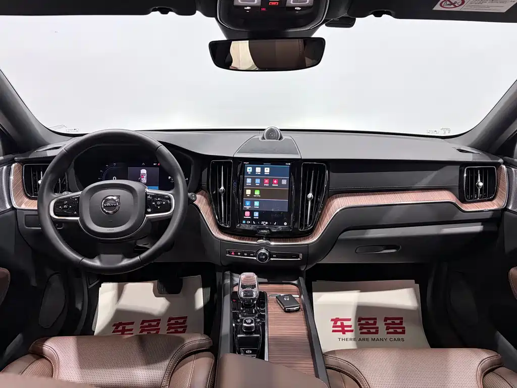 Volvo XC60 PHEV 2024 — фото 16