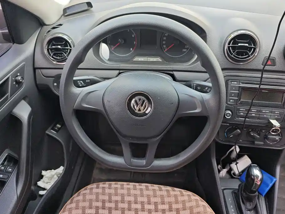 Volkswagen Jetta 2018 — фото 15