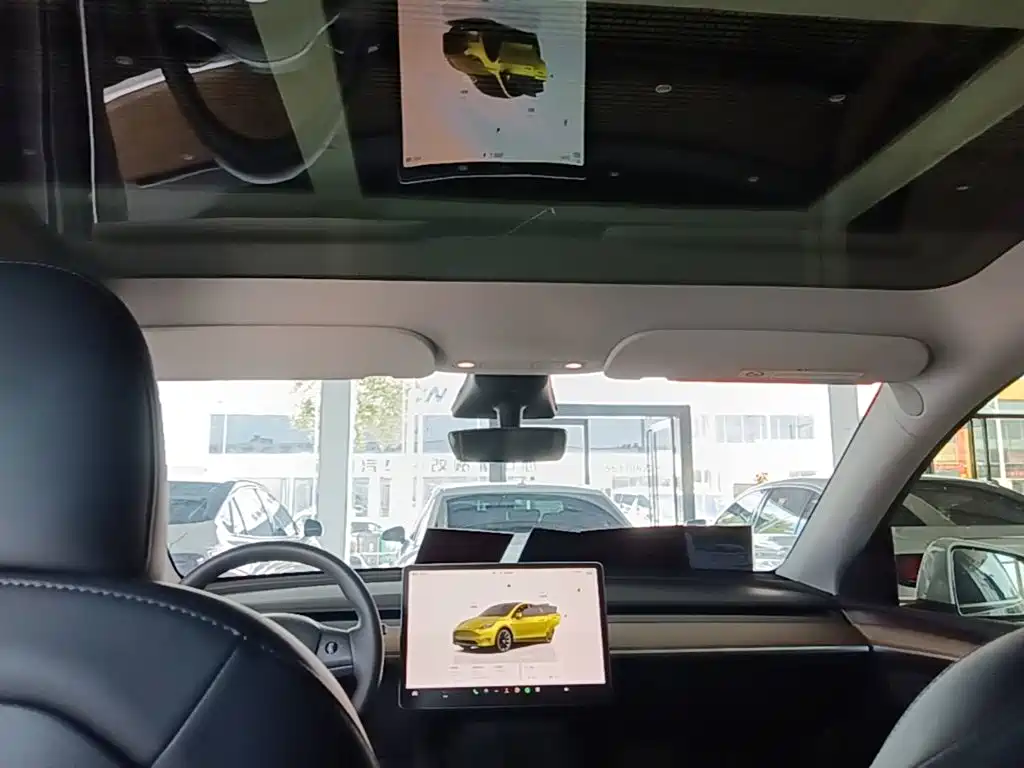 Tesla Model Y 2023 — фото 18