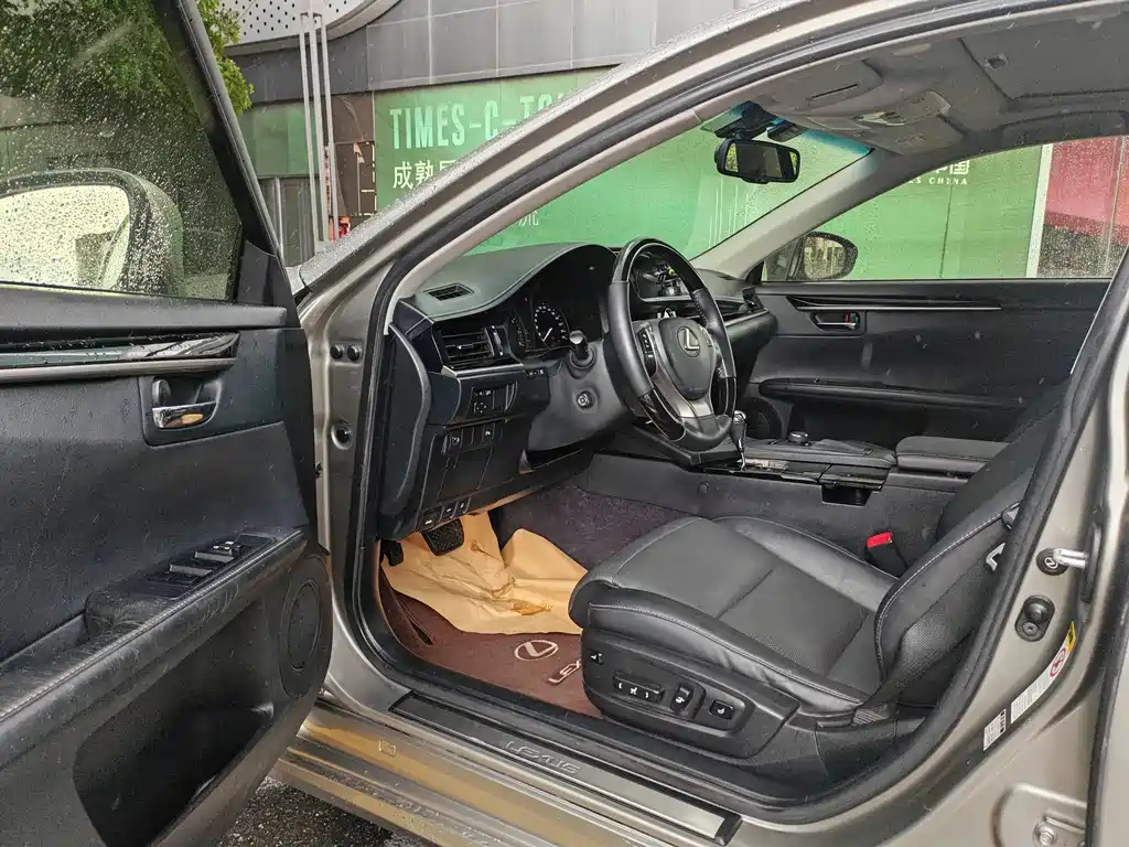 Lexus ES 2014