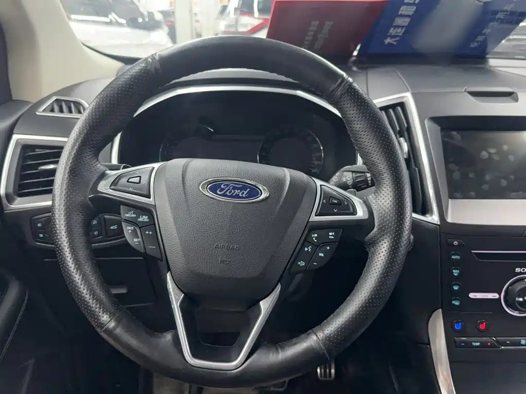 Ford Edge 2016 — фото 3